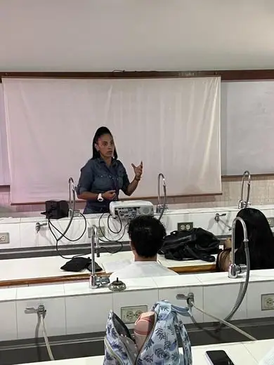 Charla sobre sífilis · Facultad de Bioanálisis — foto 8